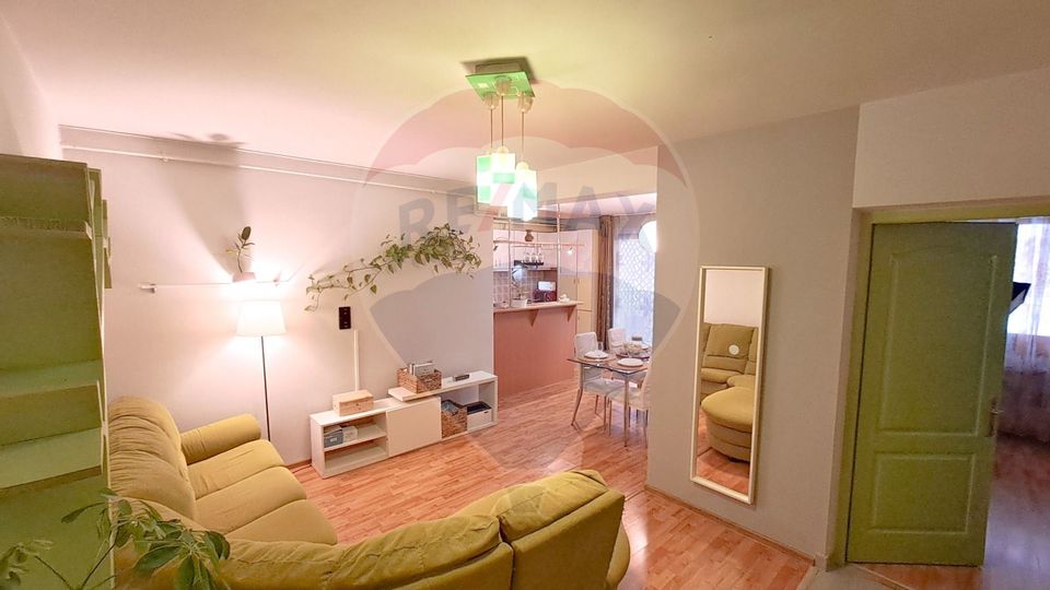 Apartament cu 2 camere de vânzare în zona Buna Ziua