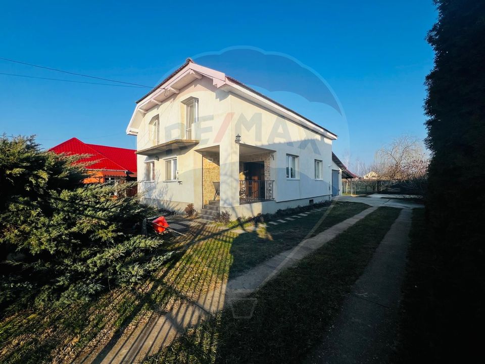 Vilă  P+M  constructie noua cu teren 1422 mp.CICIR