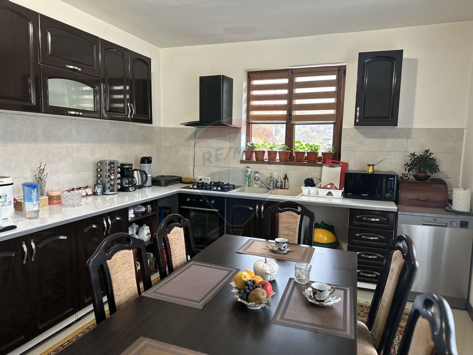 4 room House / Villa for sale