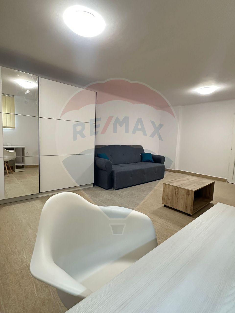 Apartament de închiriat, 1 Cameră - Aproape de UMFCV