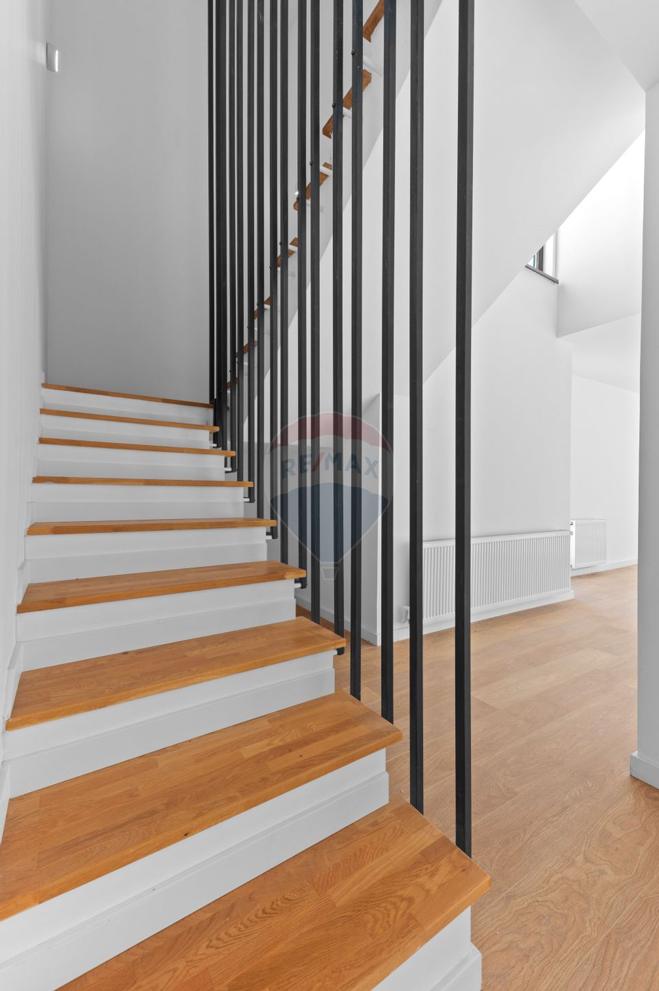 Vilă superba Cernica | vedere la padure si lac | finisaje moderne