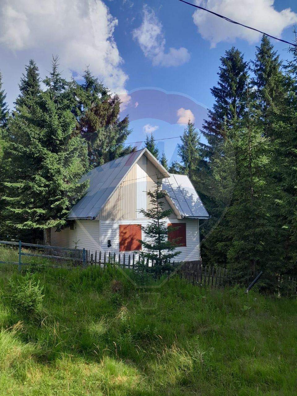 Cabană de vânzare în Muntele Băișorii – Zona Jera