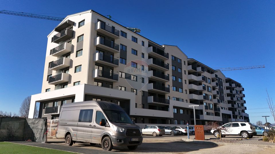3 room Apartment for sale, Tractorul area