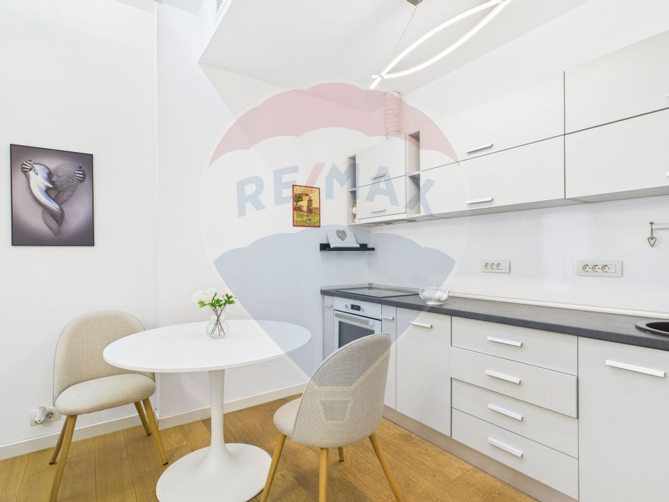 Apartament cu 3 camere si parcare in One Herastrau Park, de inchiriat