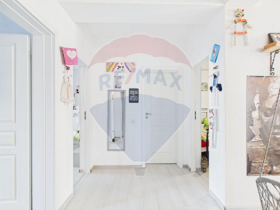 Casa moderna cu 4 camere de vanzare Buftea