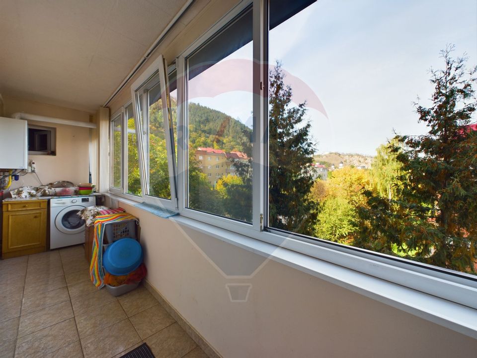 REZERVAT!  Apartament 4 camere|Racadau|Parcare|Boxa|Etj.Intermediar