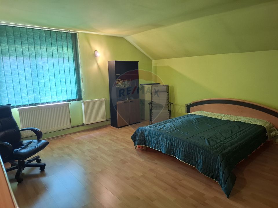 Casă / Vilă cu 5 camere de vânzare în zona Brestei