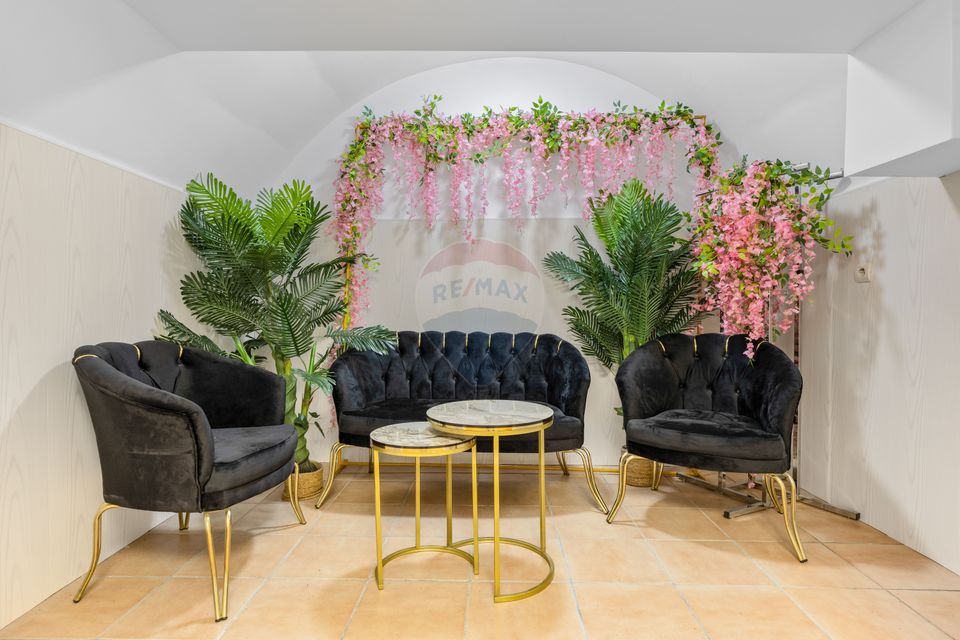 120sq.m Commercial Space for sale, Central area