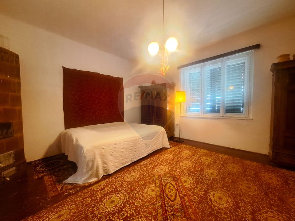 Casă cu grădină superbă – o oază verde în Sibiu