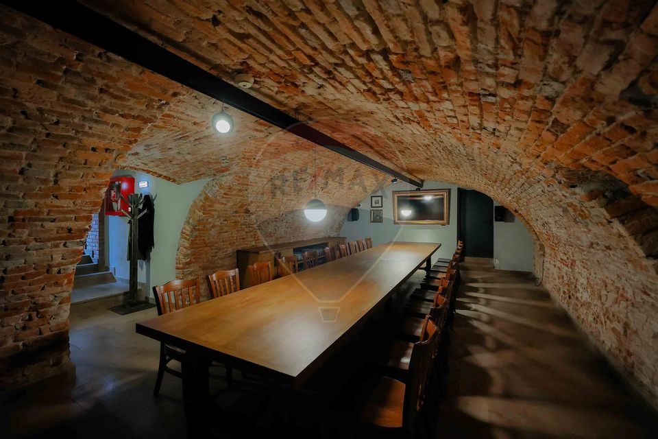 De vânzare - Proprietate premium în zona istorică a Oradiei