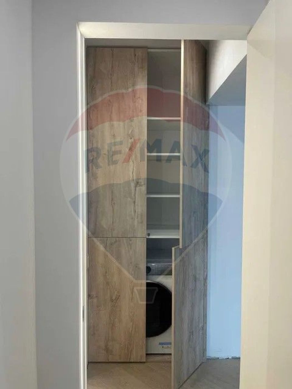 Apartament cu 2 camere de închiriat în zona Pipera