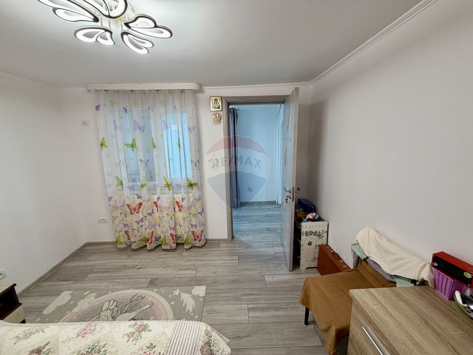 Casă / Vilă cu 4 camere de vânzare în zona Central