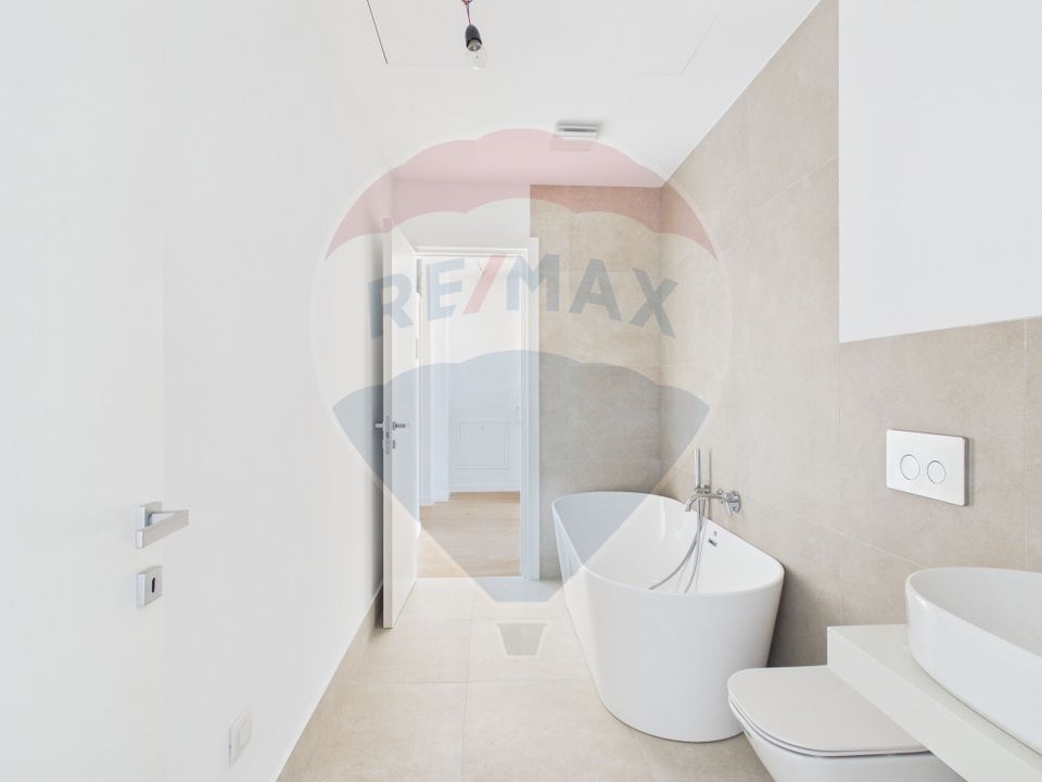 Bright apartment, 2 rooms, parking included, Amber Forest vat included