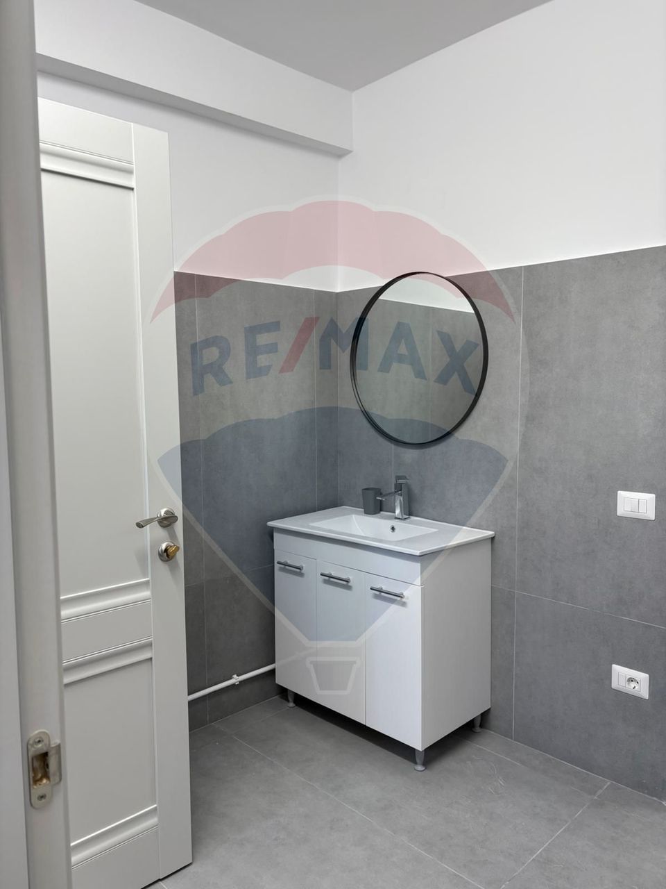 437sq.m Commercial Space for rent