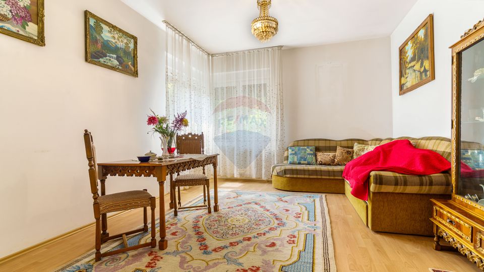 8 room House / Villa for sale, Gheorgheni area