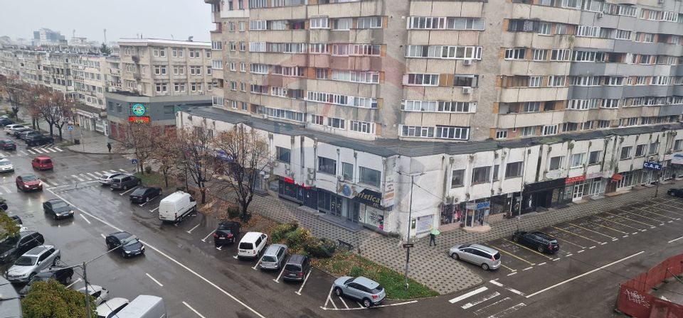 Apartament cu 2 camere. strada Mihai Viteazu, nr. 1