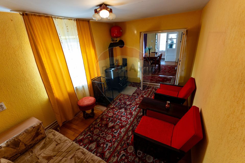 4 room House / Villa for sale