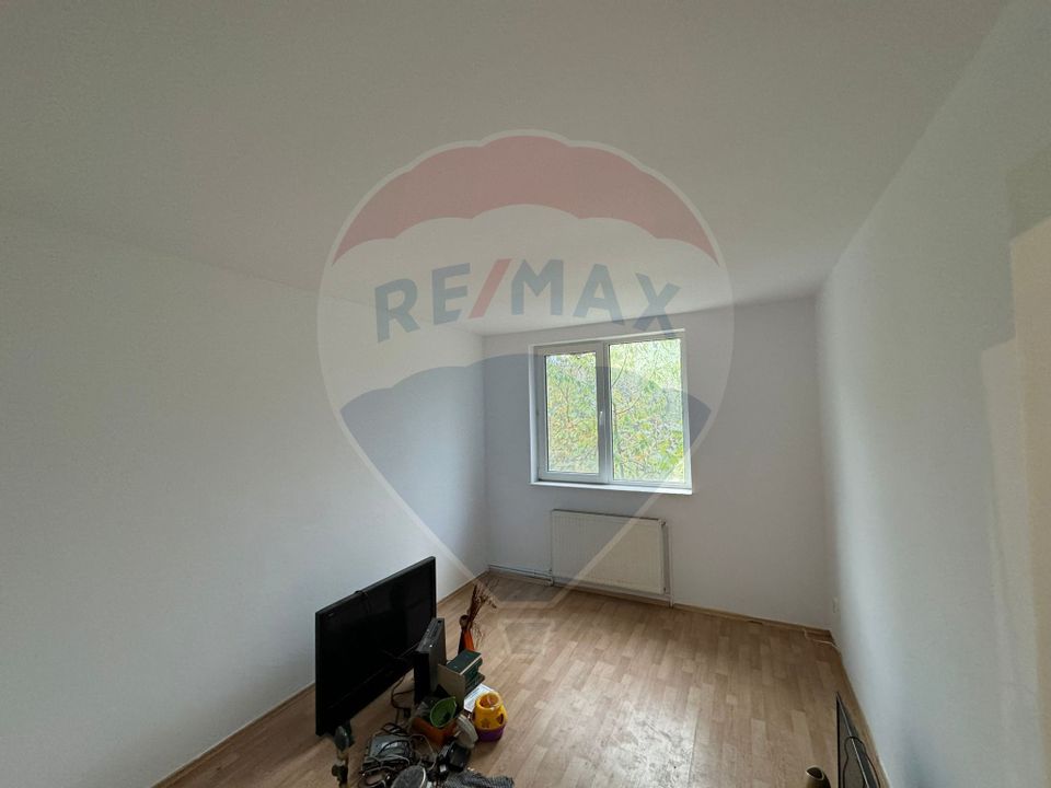 Apartament cu 3 camere de vânzare în zona Orașul Vechi