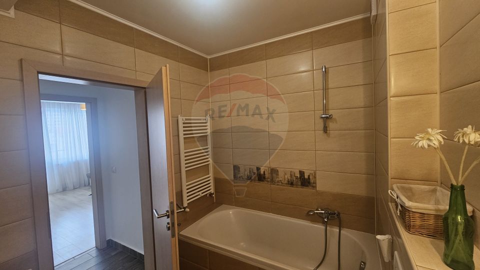 3 room Apartment for rent, Tractorul area