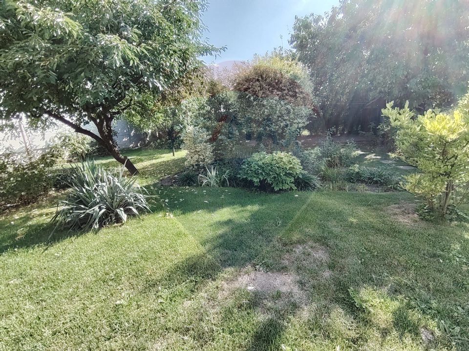 8 room House / Villa for sale, Central area