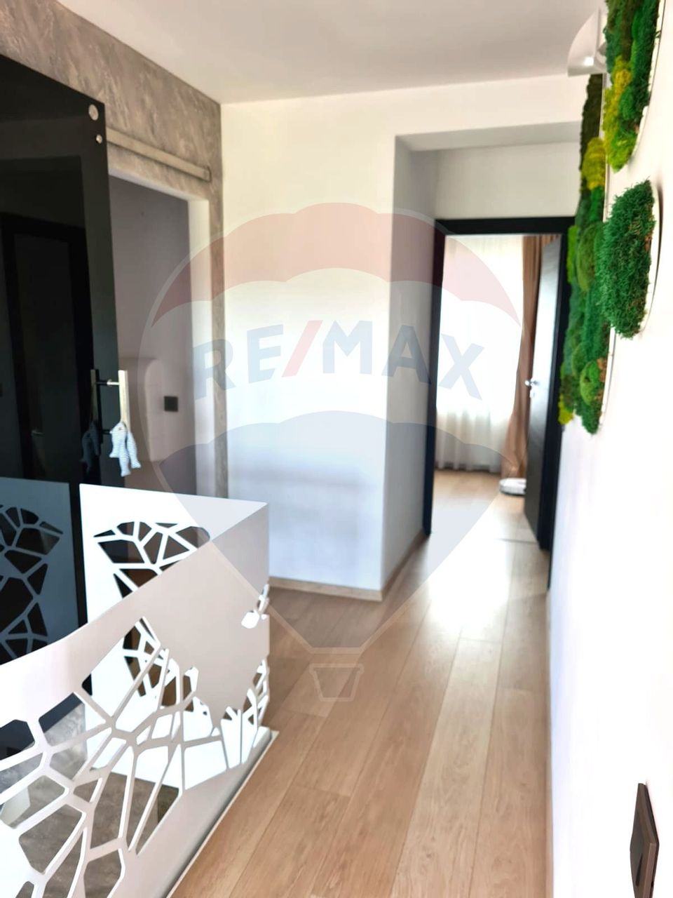 Casa  Vila cu 4 camere de inchiriat Cernica langa padure