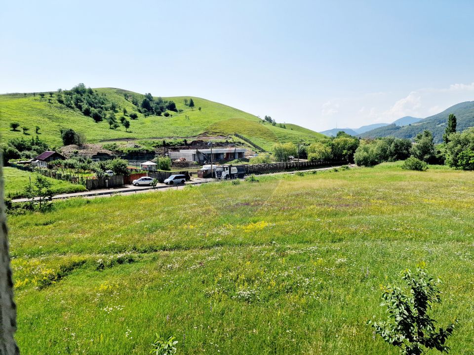 Casă / Vilă cu 8 camere de vânzare în zona Central