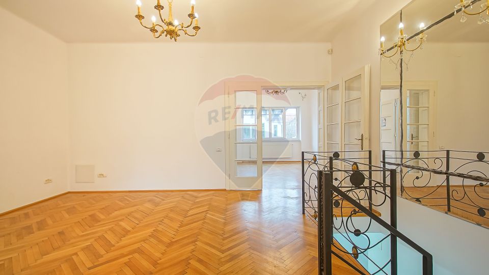 123.7sq.m Commercial Space for rent, 15 Noiembrie area