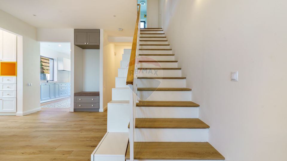 Duplex utilat si mobilat modern | 162 mp utili | garaj | panorama