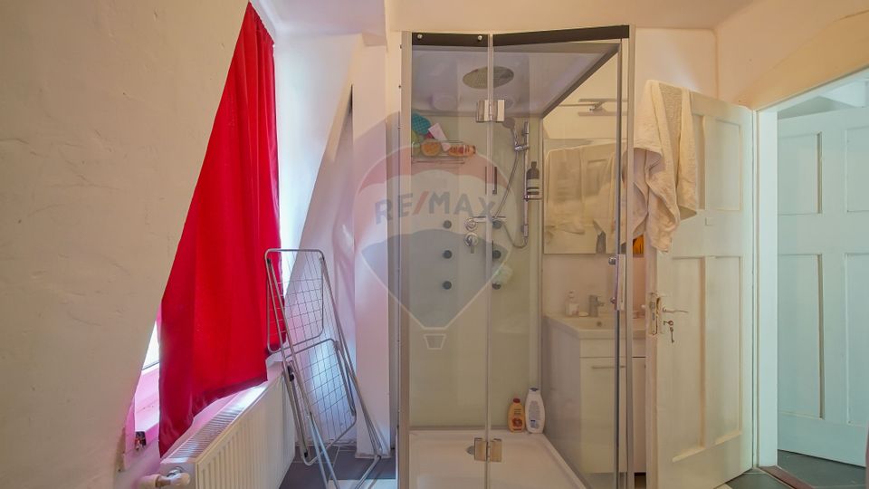 5 room Apartment for sale, Central area