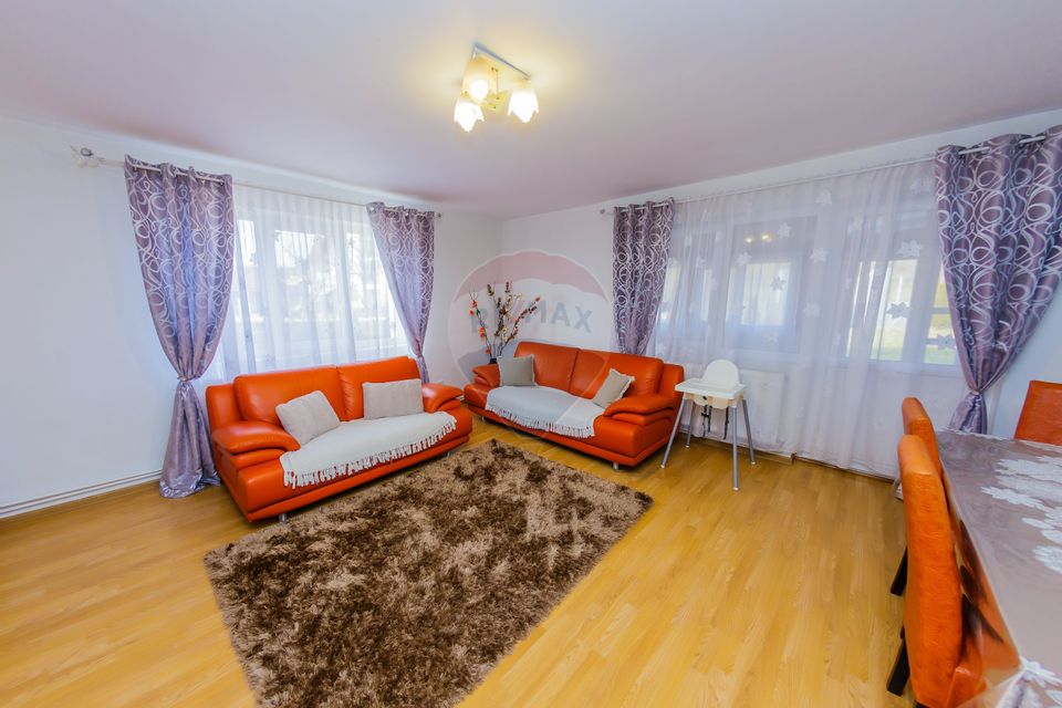 Casă nouă de vânzare