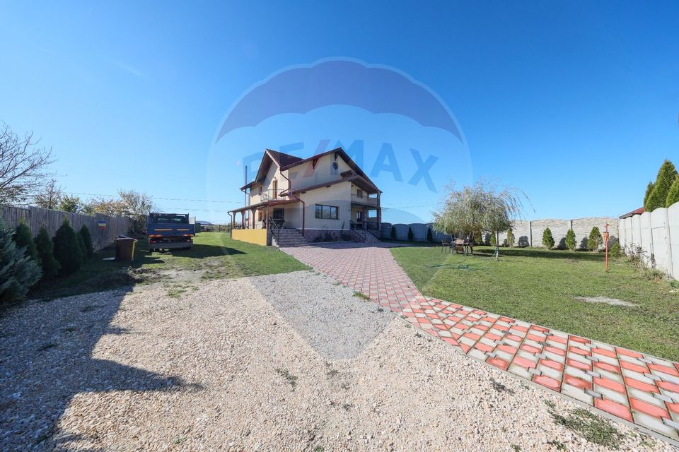 4 room House / Villa for sale