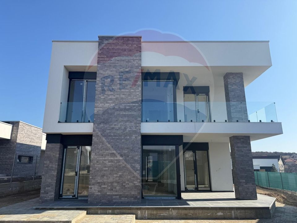 De vânzare casă 5 camere  în zona Dealuri Oradea