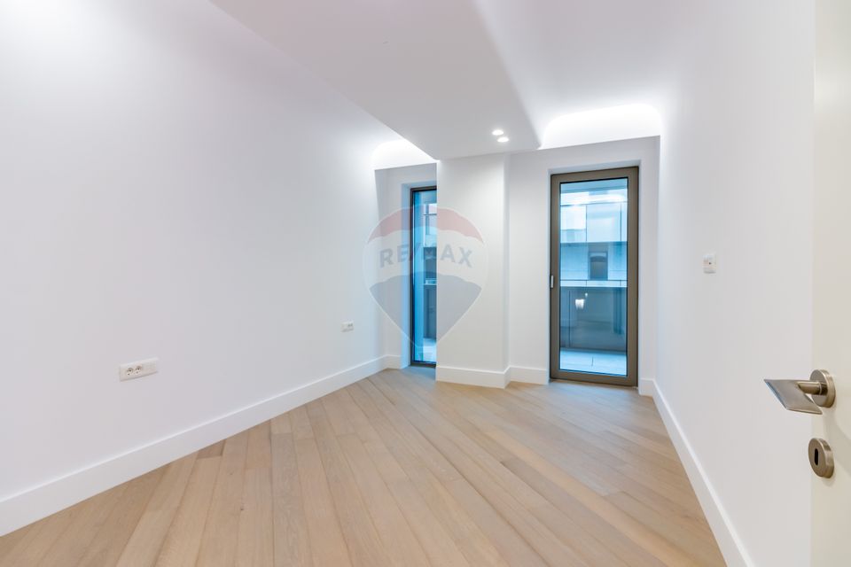 Apartament 3 camere de vânzare – Cortina 126, Bd. Erou Iancu Nicolae