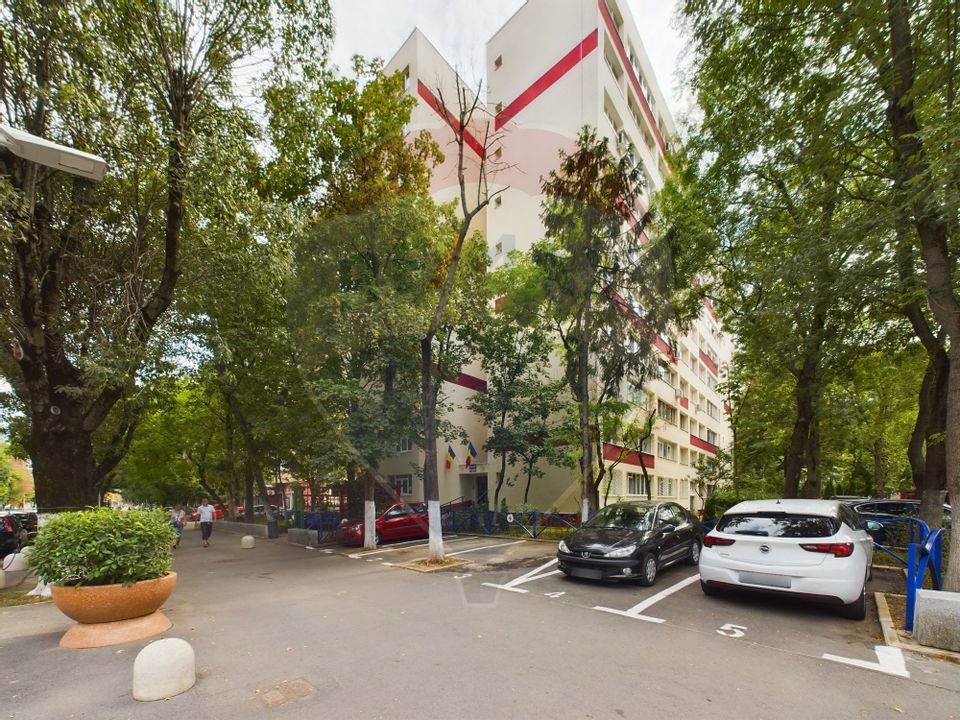 Apartament de vanzare 2 camere | Aparatorii Patriei - Emil Racovita