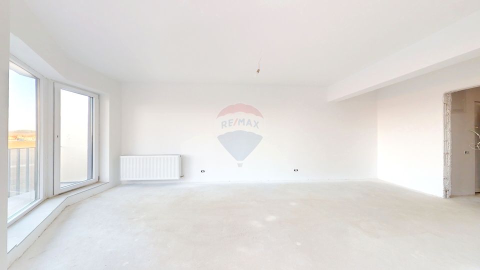 3 room Apartment for sale, Tractorul area