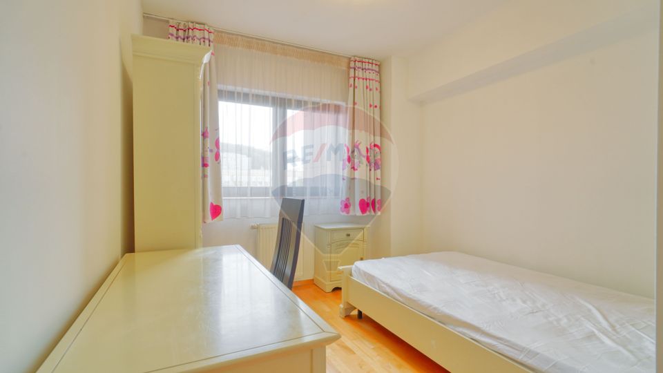 Apartament cu 3 camere în zona Complexul Privilegio Brasov