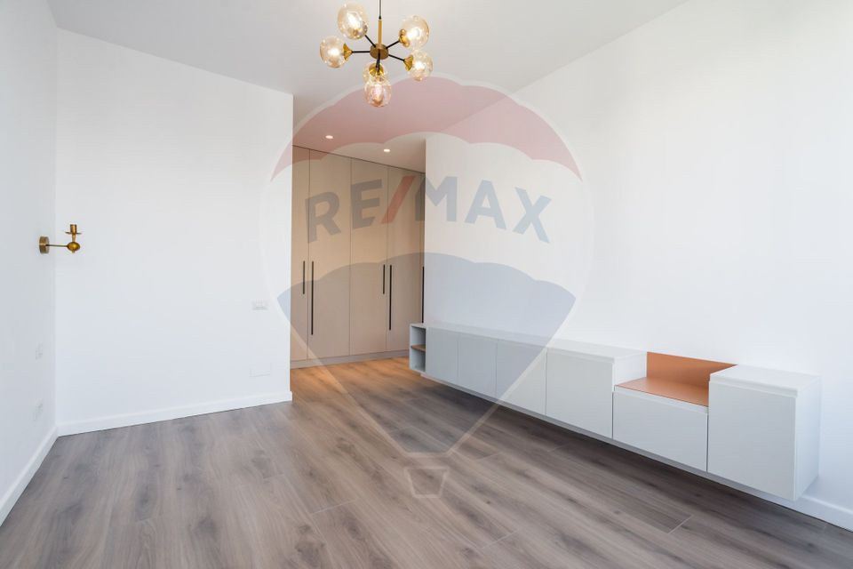 Casă / Vilă cu 5 camere de vânzare în zona Central