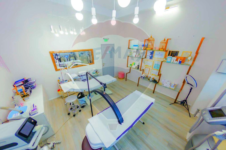 Vânzare spațiu comercial de 500 mp pe Bd. Traian, Baia Mare