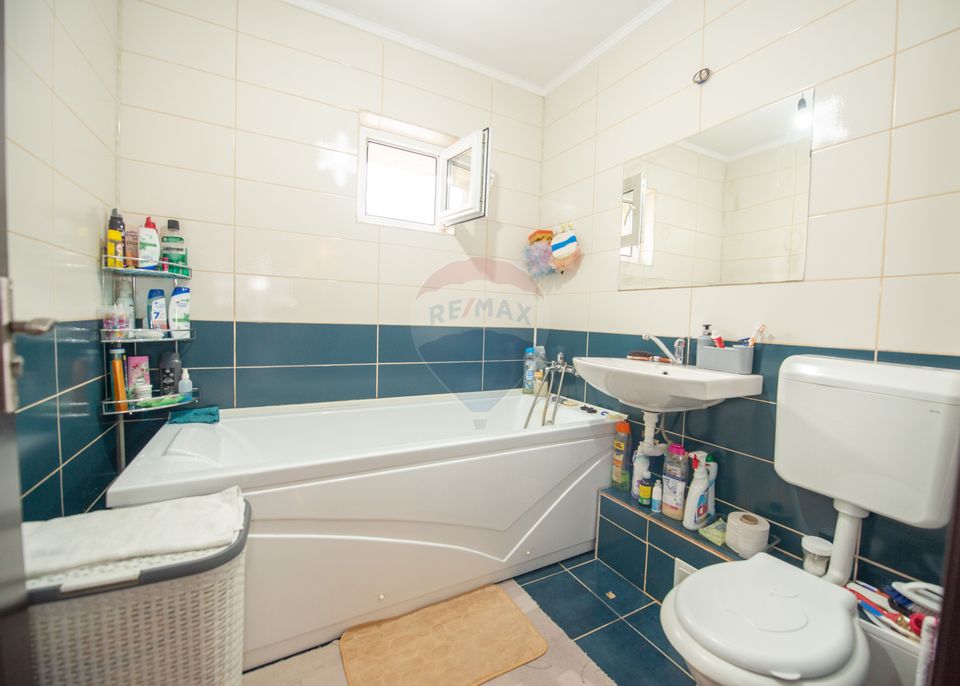 Apartament de vanzare 4 camere Buzoieni Rahova