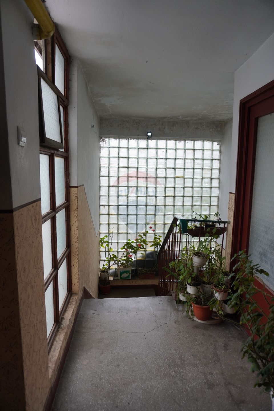 Apartament cu 3 camere de vânzare Str. 1 Mai