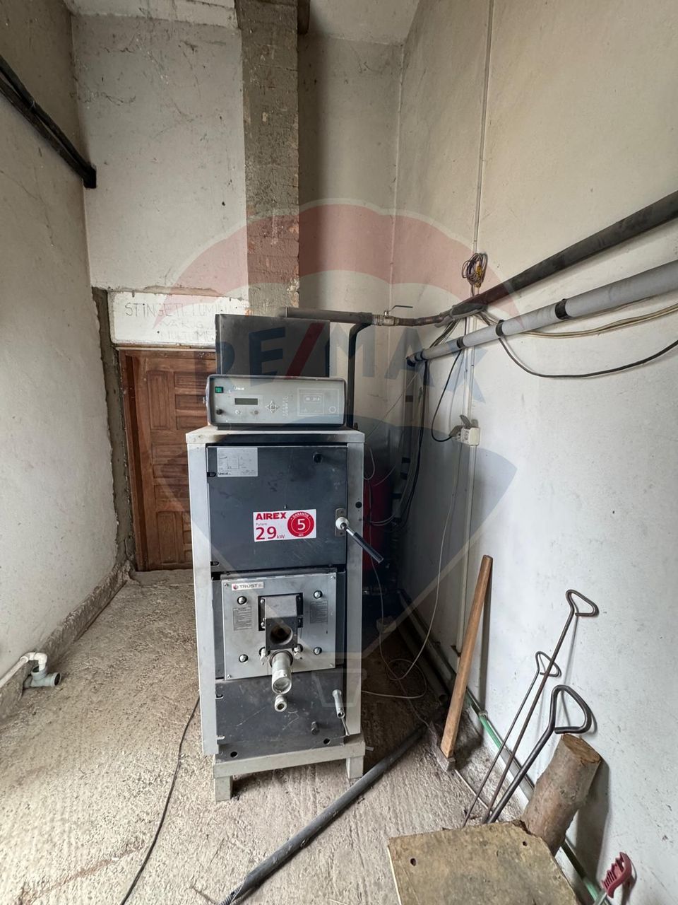 6 room House / Villa for sale, Darmanesti area