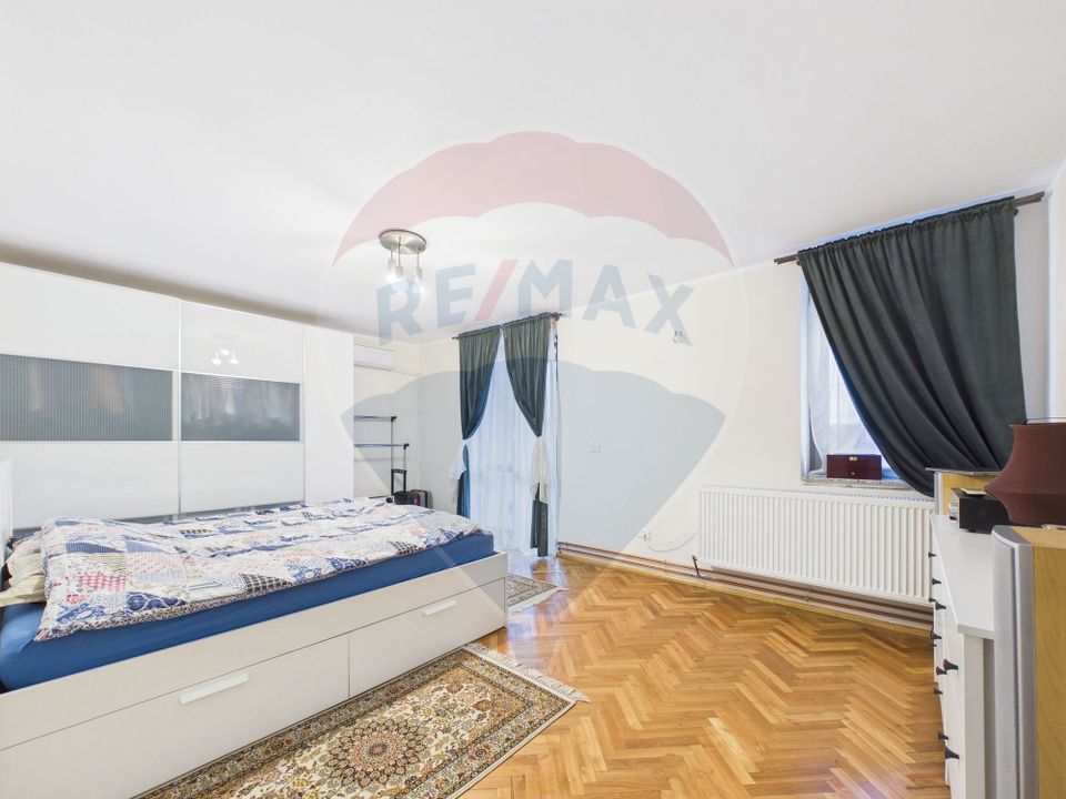 7 room House / Villa for sale