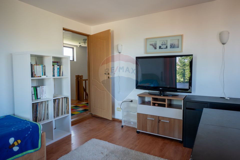 Casă / Vila de Vanzare