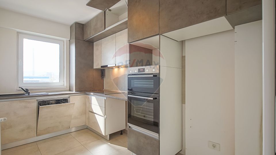 Apartament cu 3 camere de vânzare la SOHO