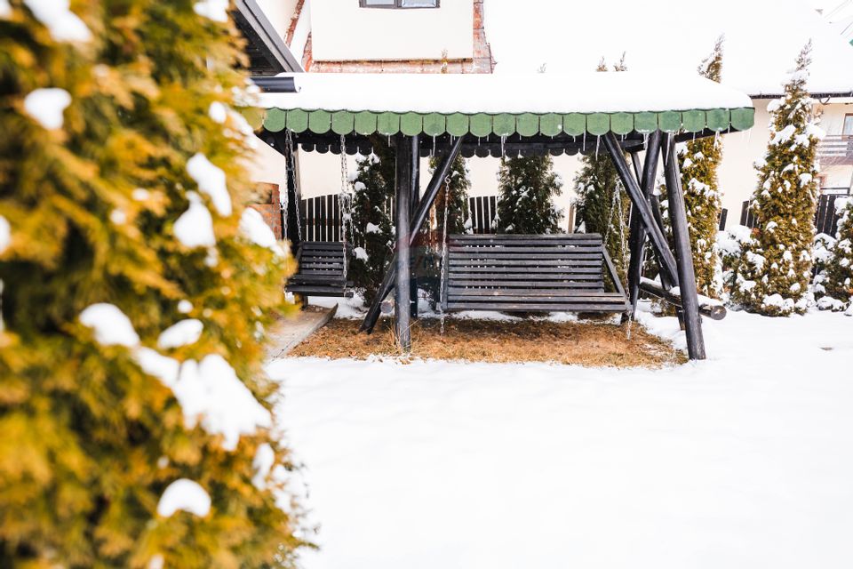 VILA “THE VARDO”, PREDELUT | 8 CAMERE DUBLE PREMIUM LANGA PADURE