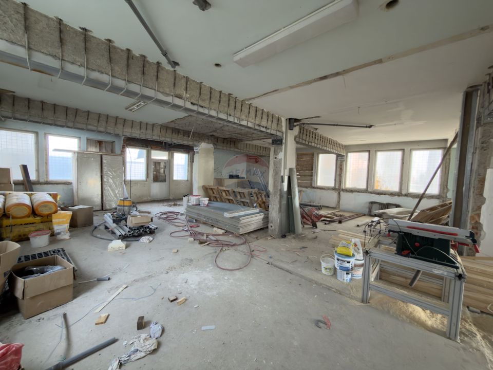 Hotel / Pensiune cu 48 camere de vânzare Calea Borsului/CT Park/ CET