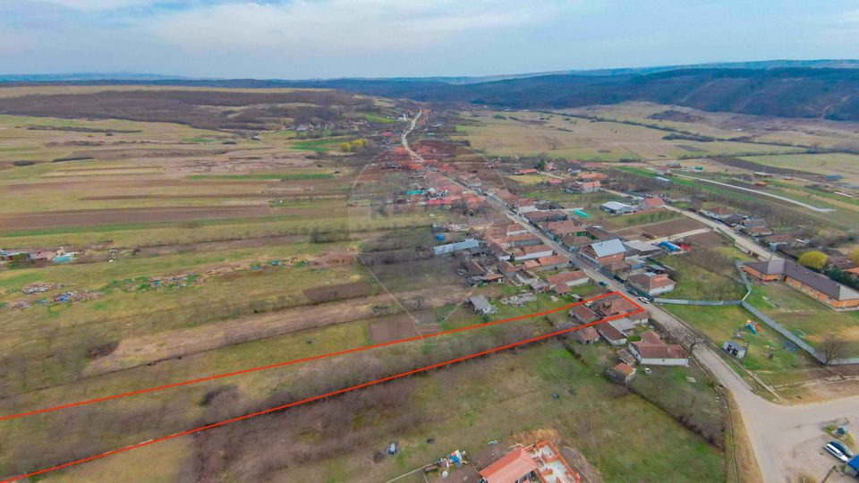 De vânzare Casā + Teren 2685 mp Intravilan, Betfia, Bihor