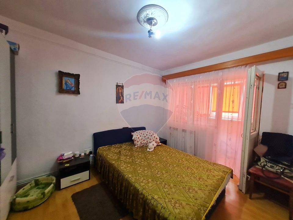 4 room Apartment for sale, Central area