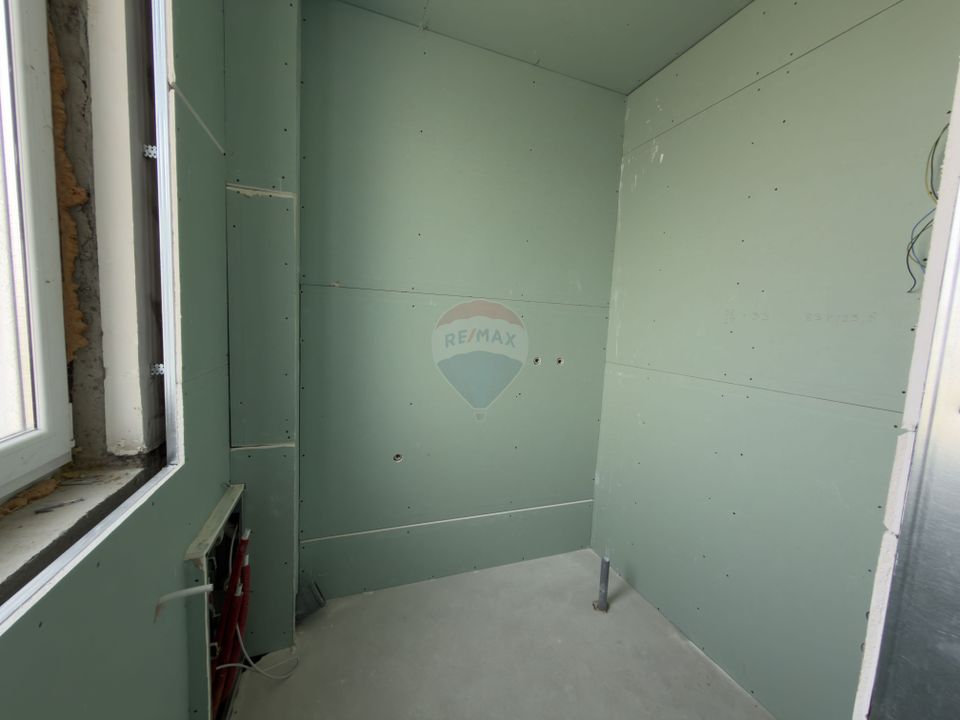 Hotel / Pensiune cu 48 camere de vânzare Calea Borsului/CT Park/ CET