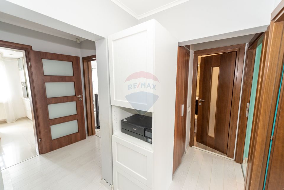 Apartament 3 camere de vanzare Timpuri Noi, Loc parcare ADP si Boxa